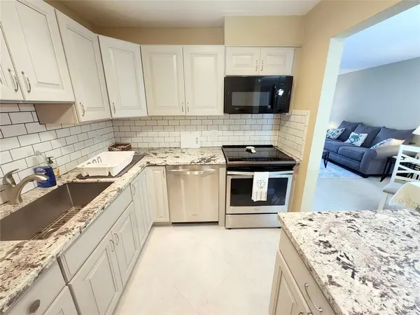 Fort Lauderdale, FL 33308,6281 Bay Club Dr #2