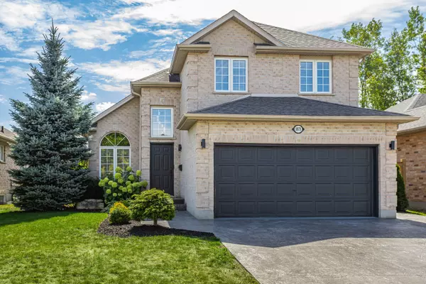 London East, ON N5Y 5P9,1075 Blackmaple CT