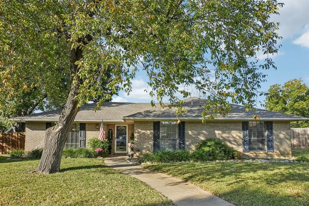 Flower Mound, TX 75028,951 Crestwood Circle