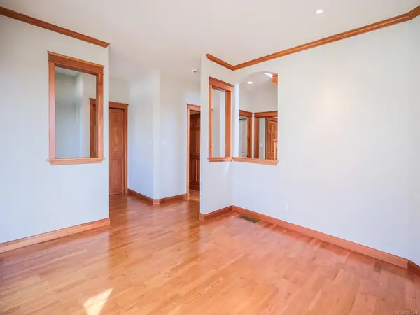 Duncan, BC V9L 5N2,1858 Sterling Ridge Pl