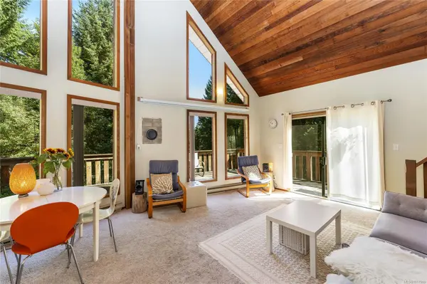 Cobble Hill, BC V9L 6N5,3550 Lakeshaw Rd