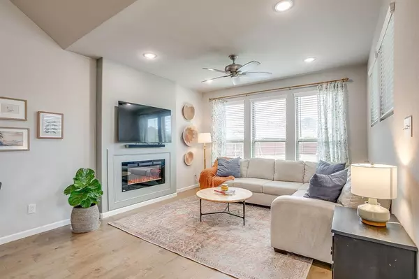 Waxahachie, TX 75165,317 Ember Circle