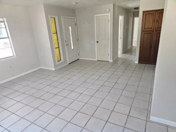 Rockport, TX 78382,217 Griffith Drive