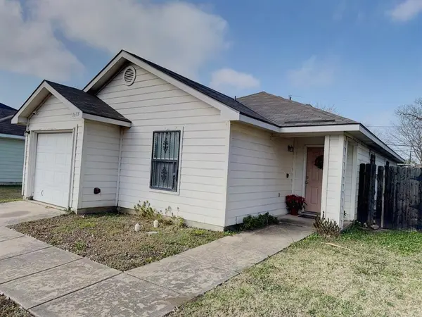 Dallas, TX 75217,1635 Red Cloud Drive