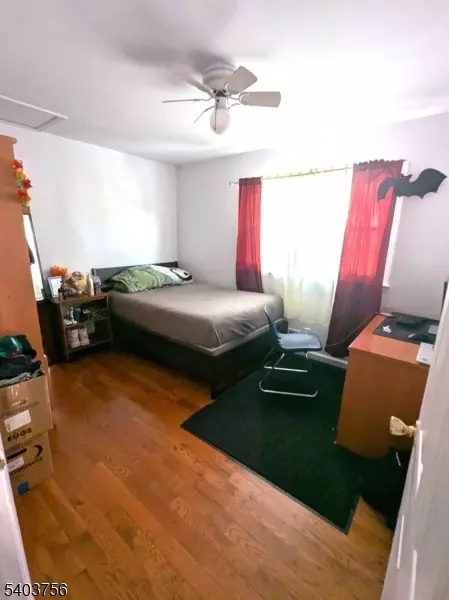 Rahway City, NJ 07065,726 W Milton Ave #1