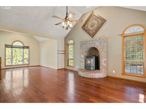 Jefferson, OR 97352,1399 SE TWIN HILLS RD