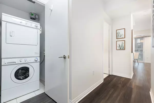 Toronto C08, ON M5A 4M2,1 Cole ST #803