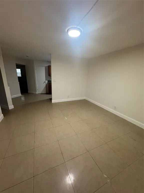 Sunrise, FL 33313,1870 NW 60th Ave #2