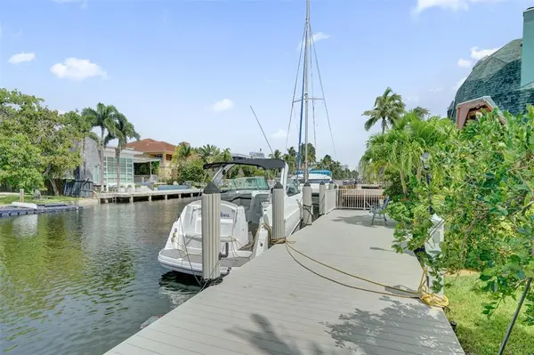 Fort Lauderdale, FL 33301,2427 Sea Island Dr