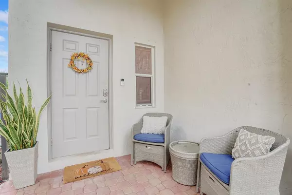 Lake Worth, FL 33463,7587 Sierra Ridge Ln