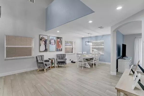 Lake Worth, FL 33463,7587 Sierra Ridge Ln