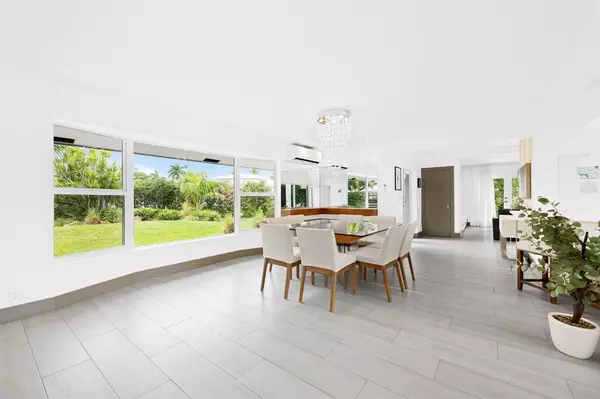 Fort Lauderdale, FL 33316,2711 Mayan Dr