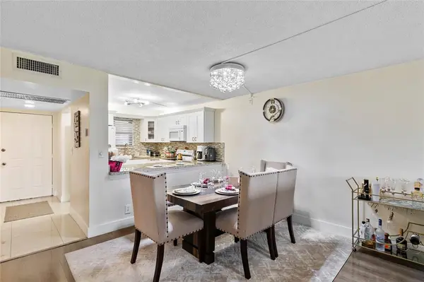 Boca Raton, FL 33428,9300 SW 8th St #102