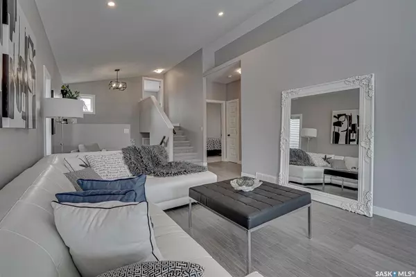 Saskatoon, SK S7V 1W1,503 Asokan AVENUE