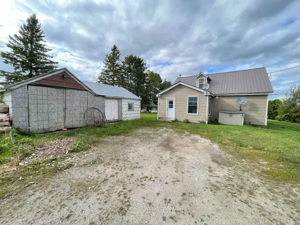 Englehart, ON P0J 1H0,253156 Roger's RD