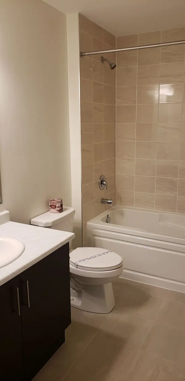 Milton, ON L9E 1K7,1105 Leger WAY #206