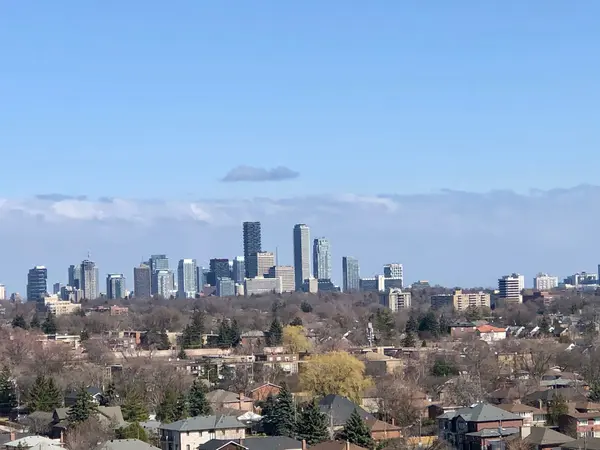 Toronto W04, ON M6A 1C3,830 Lawrence AVE W #1209