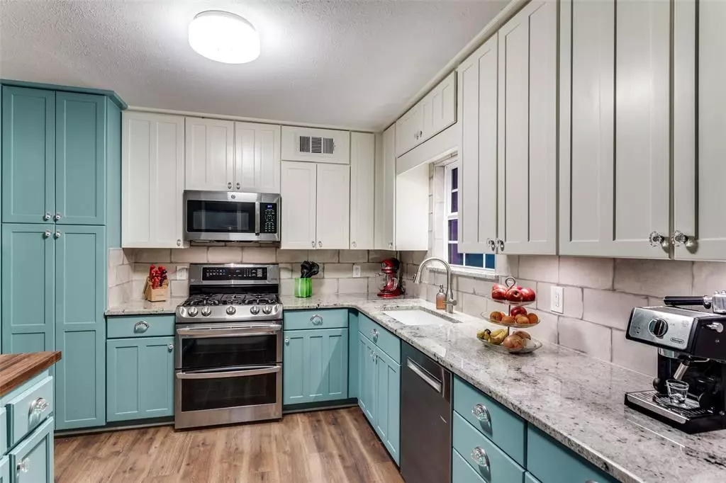 Saginaw, TX 76179,241 Straw Road