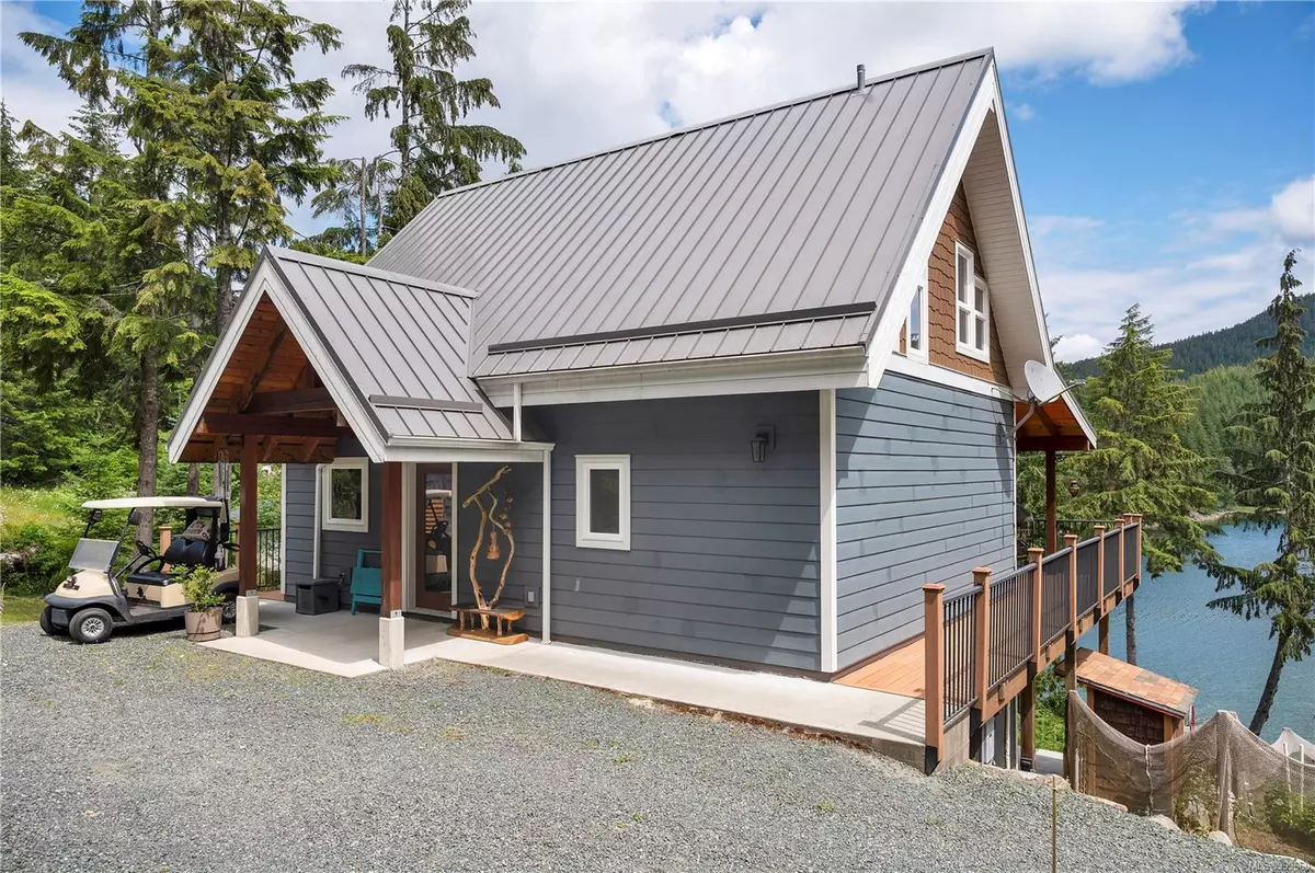 Quadra Island, BC V0P 1H0,1646 Kanish View Dr