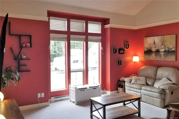 Campbell River, BC V9W 7M3,824 Springbok Rd