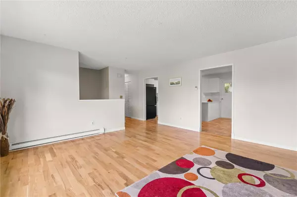 Nanaimo, BC V9T 4V3,2749 Joanna Terr