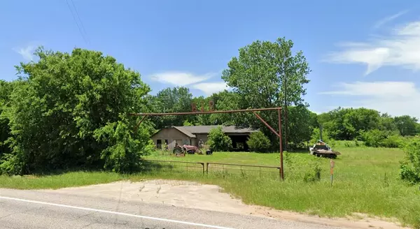 Trenton, TX 75490,16038 State Hwy 121