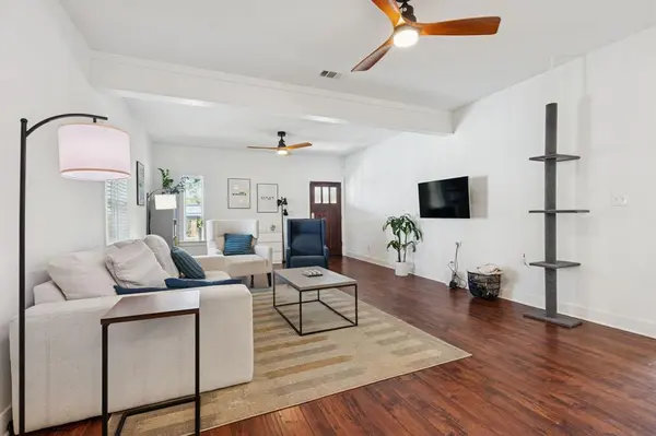 Fort Worth, TX 76110,2844 S Adams Street