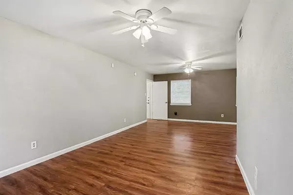 Euless, TX 76039,1202 Crane Drive