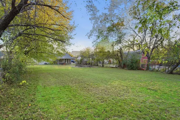 Irving, TX 75060,1911 Pembroke Street