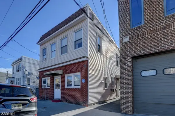 Belleville Twp., NJ 07109,20 Heckel St