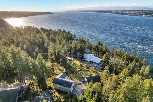 Quadra Island, BC V0P 1N0,620 Helanton Rd #5