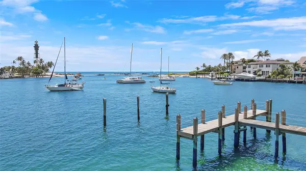 Pompano Beach, FL 33062,2508 Bay Drive #14