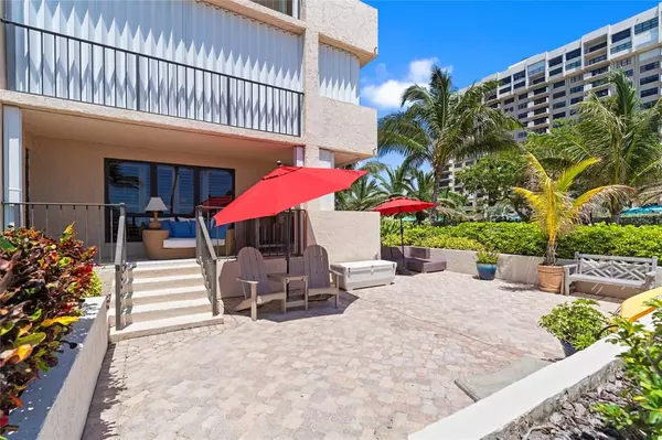 Lauderdale By The Sea, FL 33308,4900 N Ocean Blvd #208