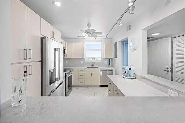 Fort Lauderdale, FL 33308,3100 NE 49th St #PH10