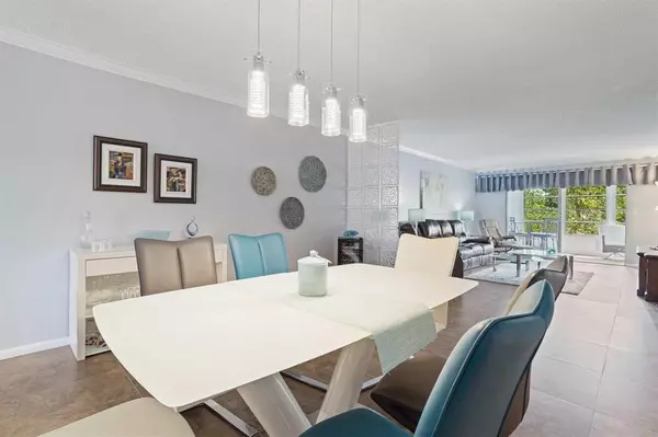 Coconut Creek, FL 33066,2301 Lucaya Ln #04