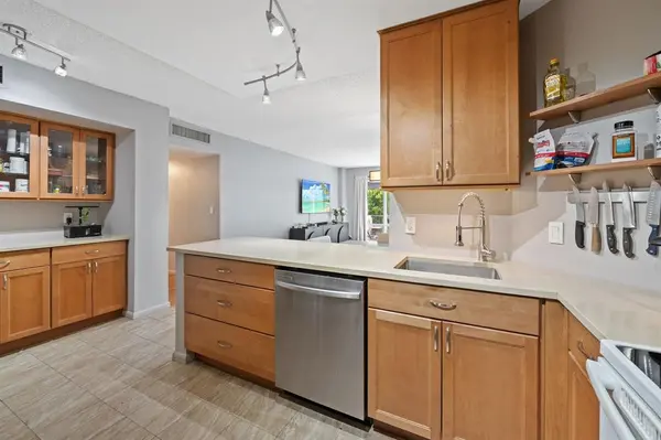 Fort Lauderdale, FL 33301,340 Sunset Dr #401