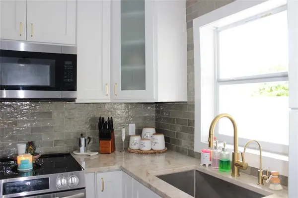 Port St Lucie, FL 34983,421 SE Solaz Ave