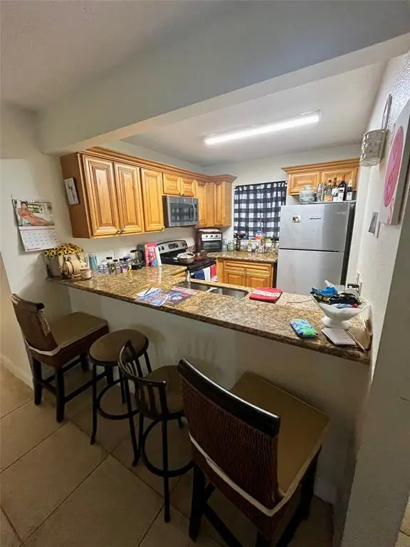 West Palm Beach, FL 33411,1524 Lake Crystal Dr #C