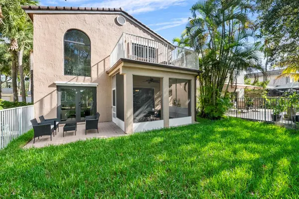 Plantation, FL 33324,9838 Fairway Cove Ln