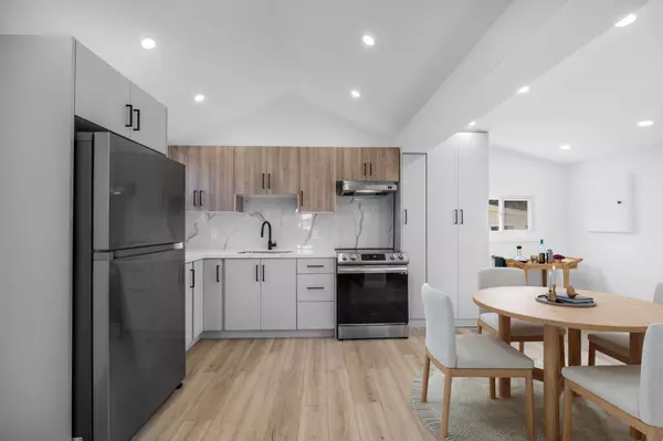 338 Old Mosley ST #Unit 3, Wasaga Beach, ON L9Z 2H6