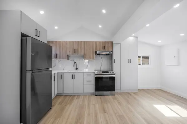 Wasaga Beach, ON L9Z 2H6,338 Old Mosley ST #Unit 3