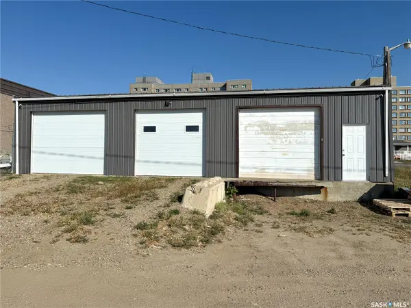 North Battleford, SK S9A 0L7,1161 98th STREET
