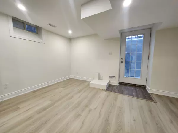 Brampton, ON L7A 1N7,3 cedarvalley BLVD