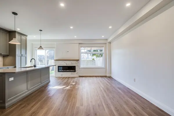 Hamilton, ON L9K 1R3,14 Olivia PL