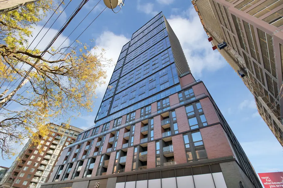 35 Parliament ST #420, Toronto C08, ON M5A 2Y2