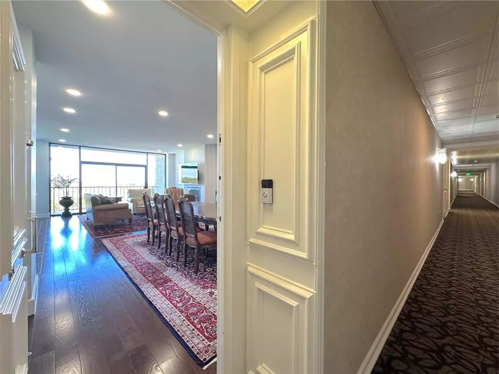 Dallas, TX 75248,5200 Keller Springs Road #637