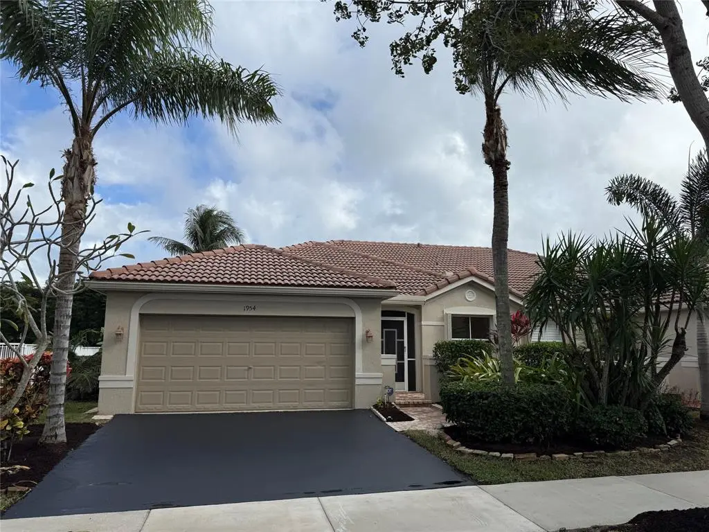 Weston, FL 33327,1954 Andromeda Ln