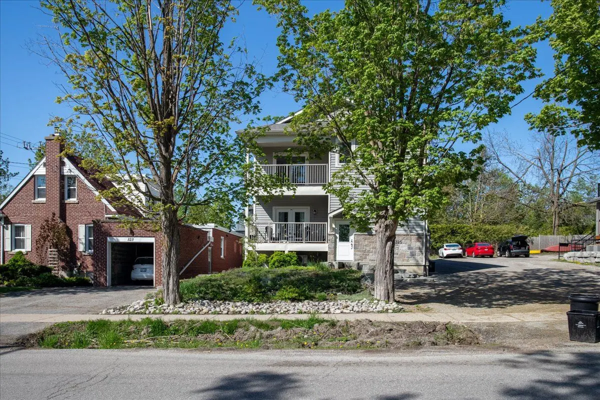 Orillia, ON L3V 5A4,325 Peter ST N #Unit B