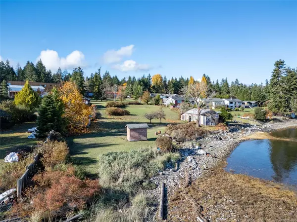 Royston, BC V9N 9S3,4976 David Rd