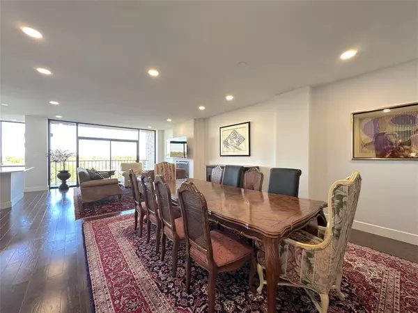 Dallas, TX 75248,5200 Keller Springs Road #637